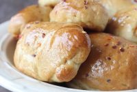 Chipotle Honey Cream Cheese Pretzel Poppers