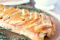 Golden Flaky Turkey Cranberry Bites