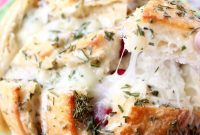 Festive Turkey Cranberry Mozzarella Pull-Apart Loaf