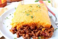 Ultimate Buffalo Cheddar Cornbread Chili Bake