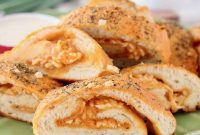 Spicy Buffalo Cheesy Pizza Bread