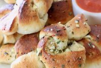 Golden Garlic Knots