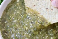 Vibrant Tomatillo Salsa