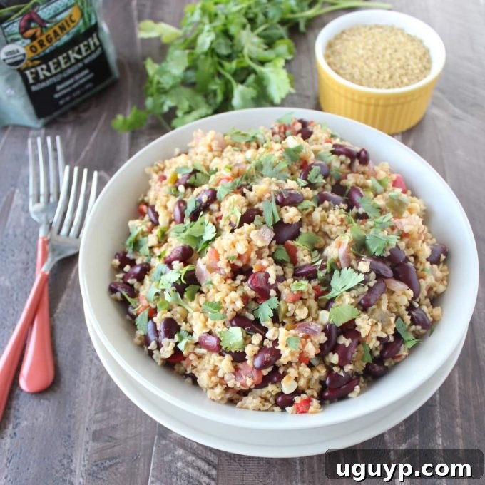 One Pot Vegan Mexican Freekeh Recipe - A colorful and hearty plant-based meal