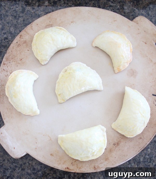 Buffalo Chicken Mini Calzones Recipe