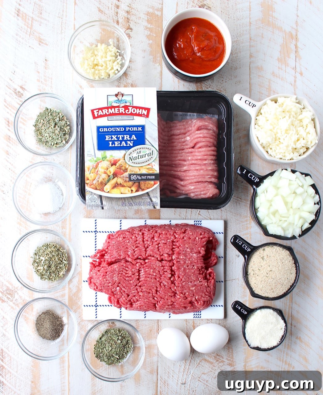 Delicious Italian Meatloaf, ready to be baked in a traditional pan or heart-shaped for special moments. A versatile and easy recipe.