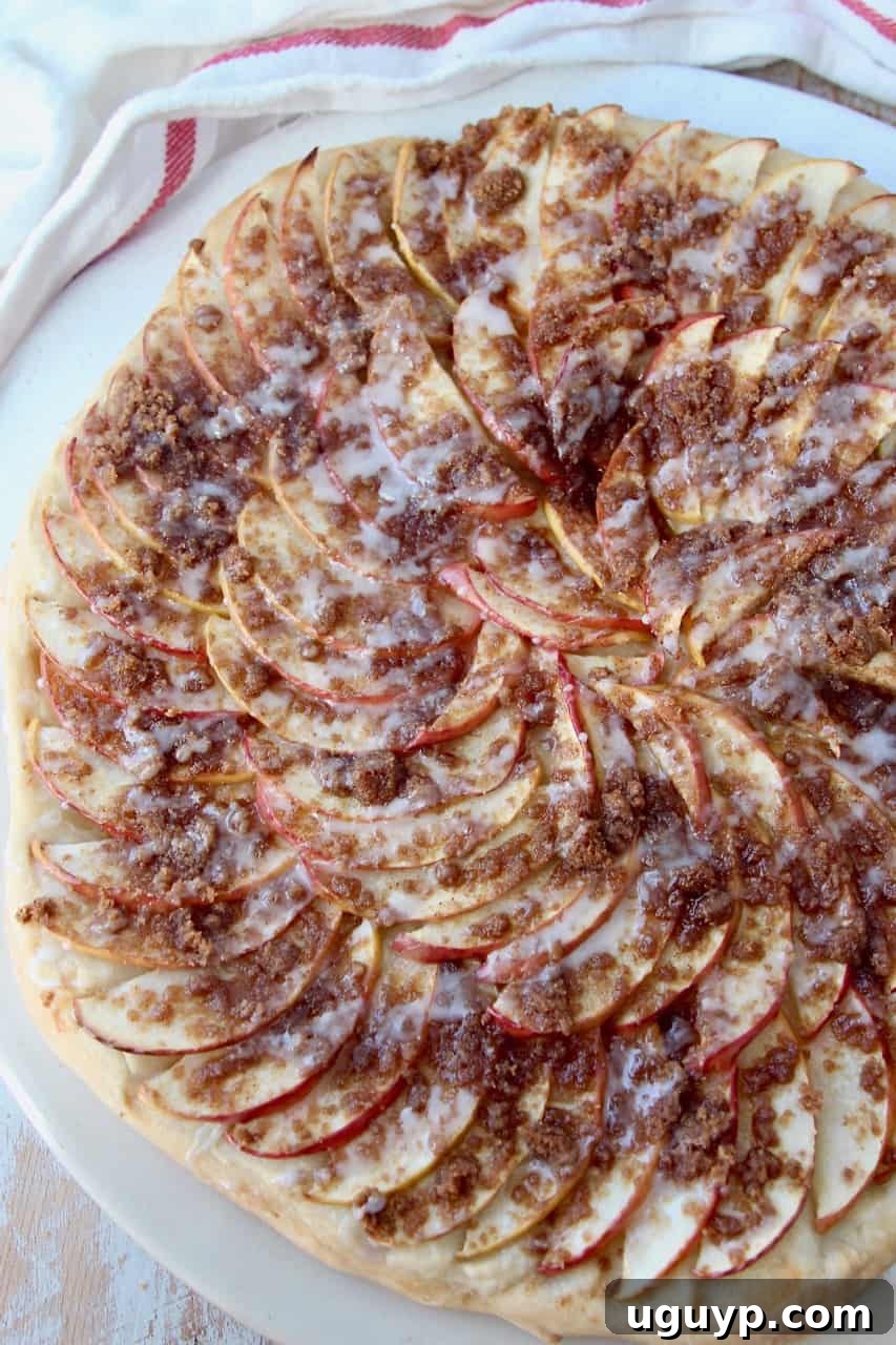 overhead image of apple dessert pizza
