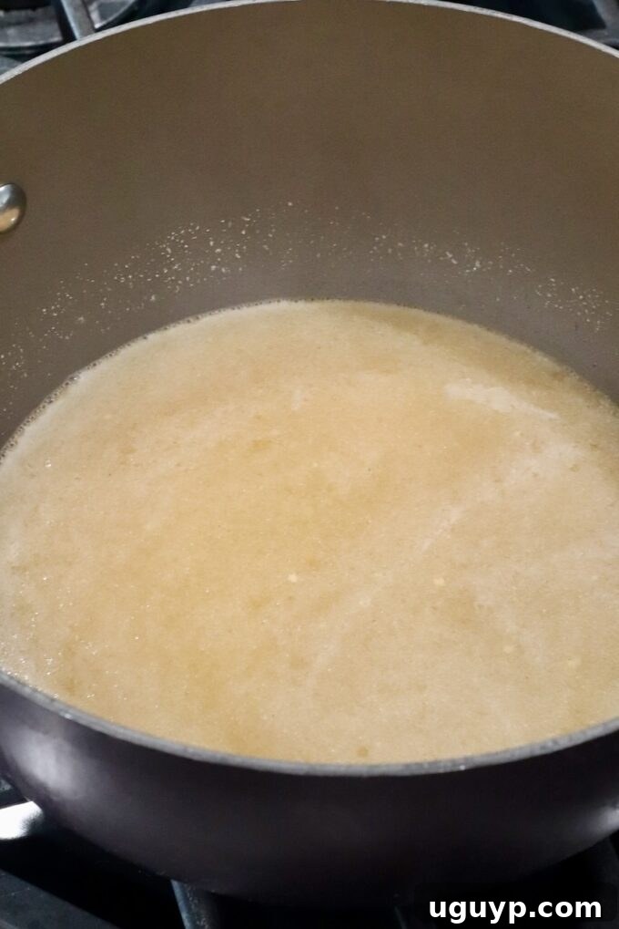 boiling vinegar and sugar in a pot
